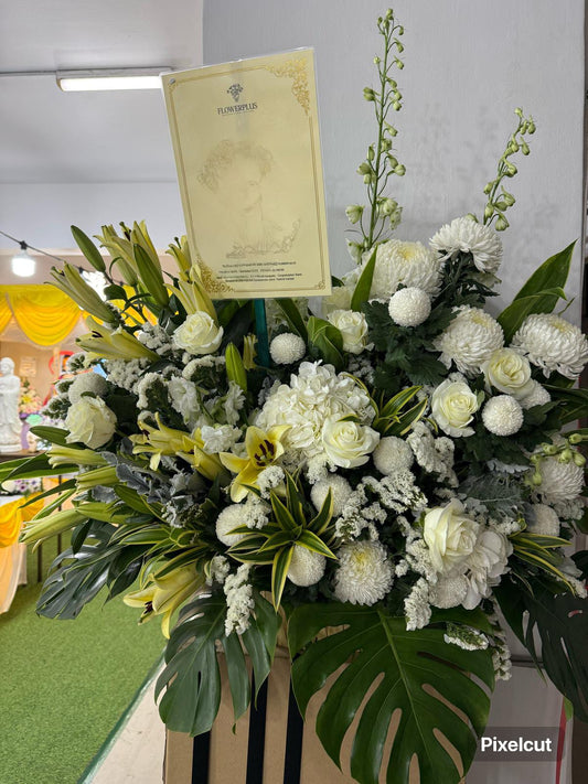 Freestyle Funeral Wreath - Flowerplus.Co