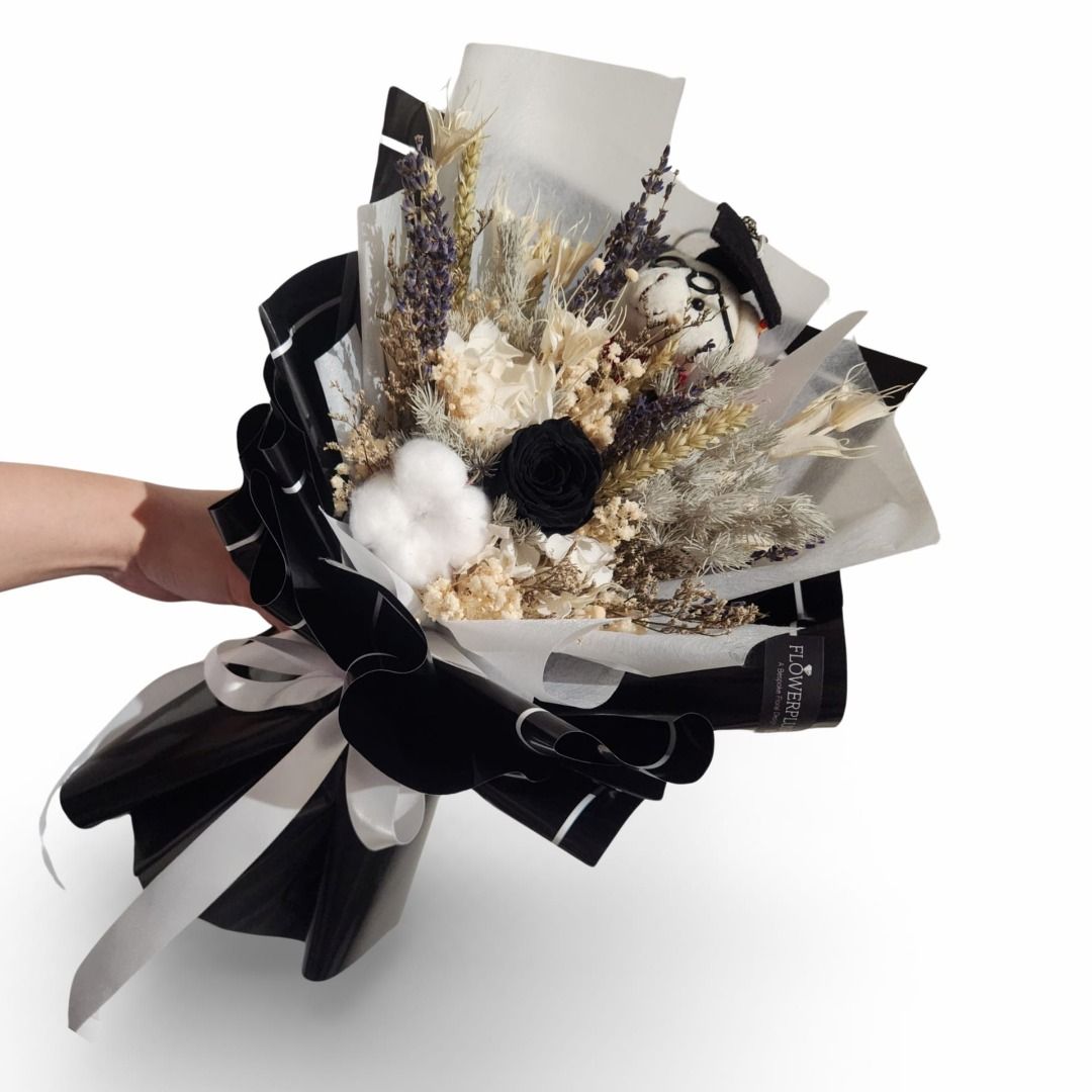 A classic graduation gifts - Flowerplus.Co