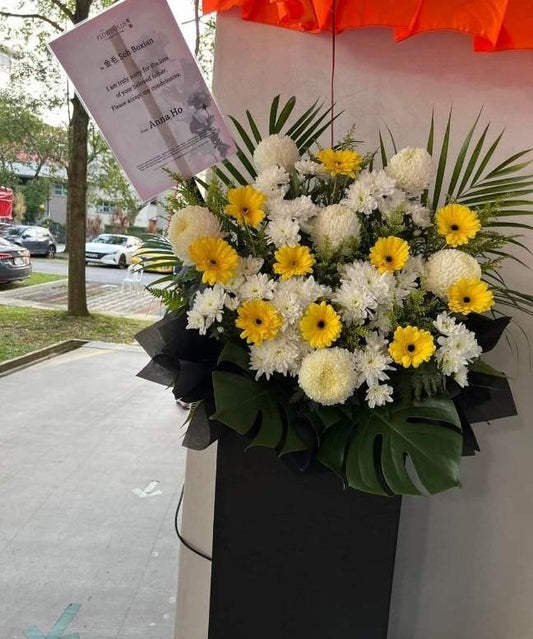 🕊️Eternal Moment - Sympathy Flower Stand ( yellow )