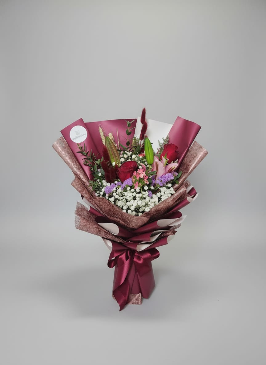 Romance & Kisses Bouquet - ONLY SELF COLLECTION
