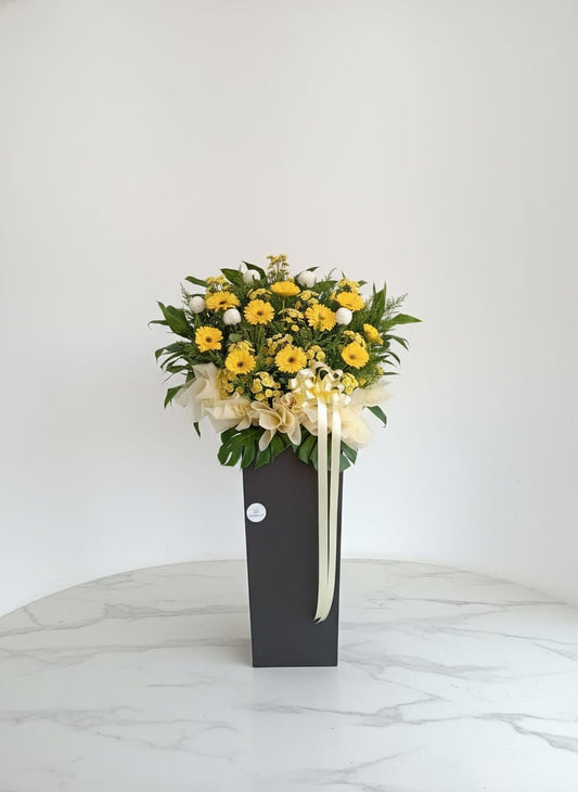 🕊️ Warmth & Affectionate Funeral Flower Stand