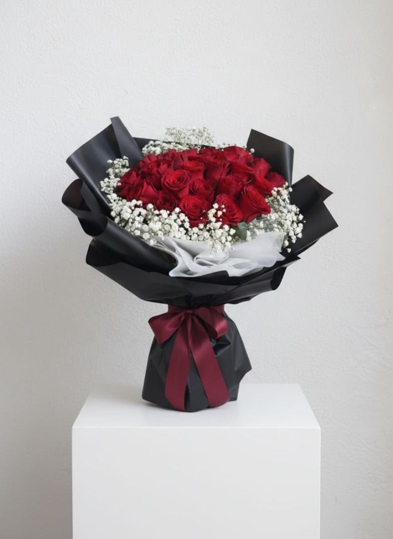 Promo The Romance | Red Rose & Baby's Breath Bouquet - ONLY SELF COLLECTION